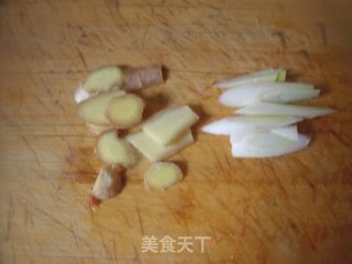 菠菜西红柿猪肝汤的做法步骤：11