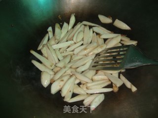 【杏鲍菇炒肉片】的做法步骤：4