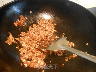 饭团之——香菇肉末饭团的做法步骤：5