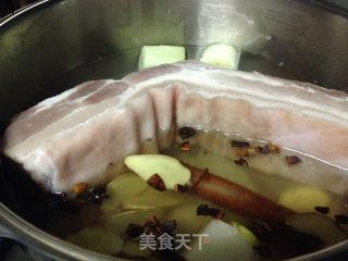 酸菜汆白肉的做法步骤：3