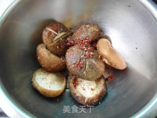 黑椒烤香菇的做法步骤：4