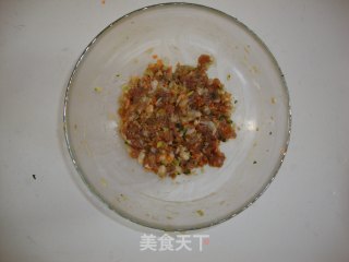 豆皮肉卷——三鲜福包   五福临门的做法步骤：2