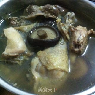 香菇炖鸡的做法步骤：6