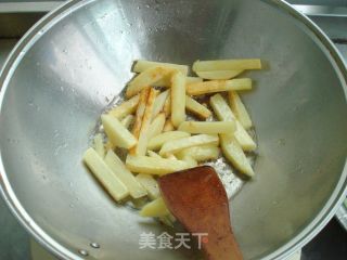 土豆炖豆角的做法步骤：4