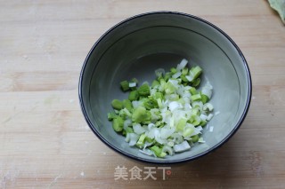 咥一口面，嘹扎咧——蒜蘸菠菜面的做法步骤：2