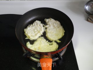 土豆丝饼的做法步骤：6