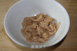 孜然牙签鸡肉串的做法步骤：2