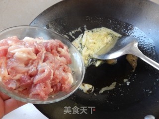 青椒香干炒肉丝的做法步骤：7