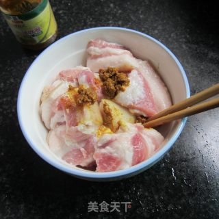 香脆咖喱香米粉肉的做法步骤：4