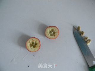 冰糖葫芦的做法步骤：1