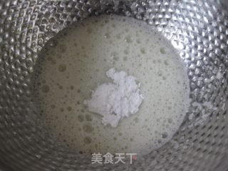 香蕉戚风蛋糕的做法步骤：8