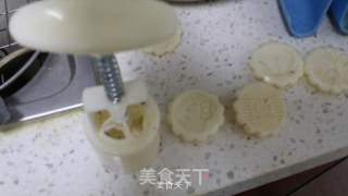 紫薯豆沙饼的做法步骤：2