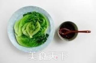 蒜蓉油淋生菜的做法步骤：6