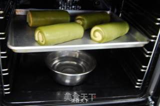 德普烤箱食谱——抹茶戚风面包卷的做法步骤：4