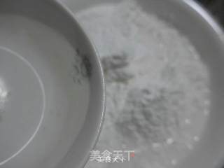 芝麻猪油馅汤圆的做法步骤：2