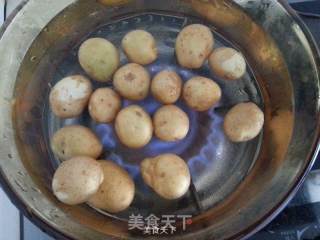 香煎小土豆的做法步骤：1