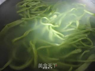 菠菜手擀面的做法步骤：10