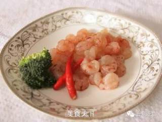 吃货食堂—龙虾盖浇饭的做法步骤：3