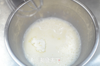 盈太美食俱乐部---风情万种的慕斯杯子蛋糕的做法步骤：7