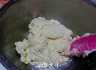 盈太美食俱乐部---吸引小朋友的可爱圣诞树糖霜饼干的做法步骤：3