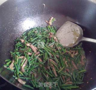 豇豆角炒肉—比干煸豇豆角还美味哦的做法步骤：8