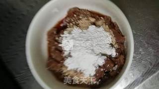 爆炒牛肉土豆片的做法步骤：2