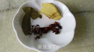 清炖牛肉汤的做法步骤：3