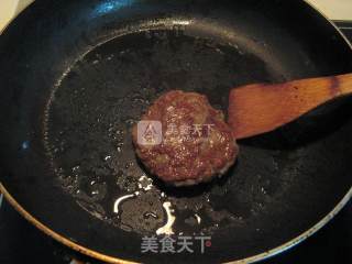 煎牛肉饼的做法步骤：10