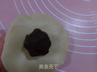 枣泥豆沙酥皮月饼的做法步骤：19