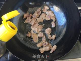 肉炒白菜滑子蘑的做法步骤：8