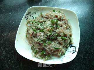 煎猪肉粉丝酿豆腐的做法步骤：6