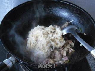 肉丝酸菜粉的做法步骤：8