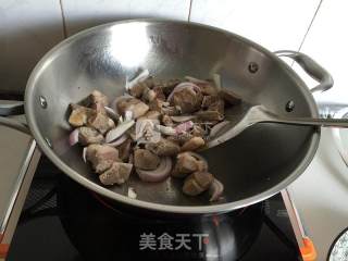 羊肉抓饭的做法步骤：4