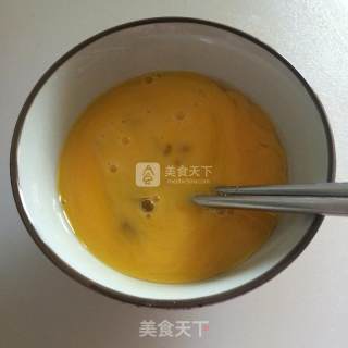 香椿炒鸡蛋的做法步骤：4