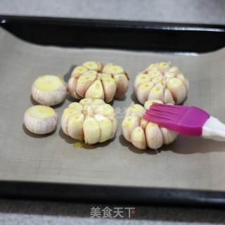 绝非黑暗料理--黑胡椒烤大蒜的做法步骤：4