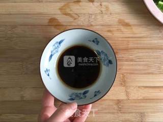 香菇酱油炒饭的做法步骤：3