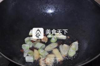 红烧牛肉面的做法步骤：4