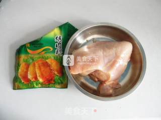 金针菇鸡肉卷的做法步骤：1