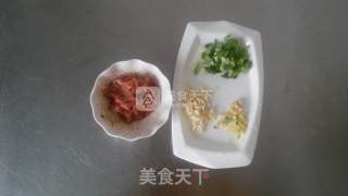 透着蒜味的蒸蛋很香——蒜香肉末炖蛋的做法步骤：2