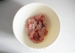 豌豆豆皮肉卷的做法步骤：1