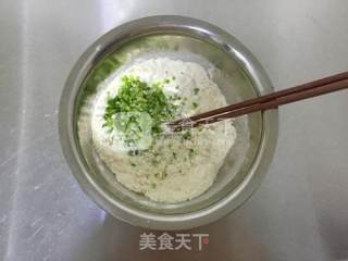 无糖无油健康饼干——葱香苏打饼干的做法步骤：2