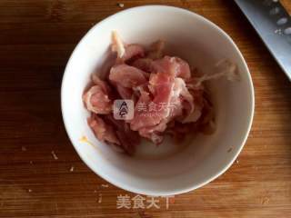 青椒香菇肉片的做法步骤：2