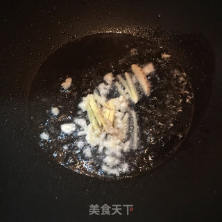 牛肉炒西芹的做法步骤：3