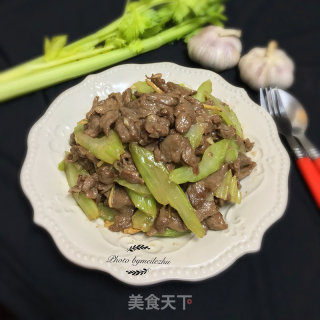 牛肉炒西芹的做法步骤：8