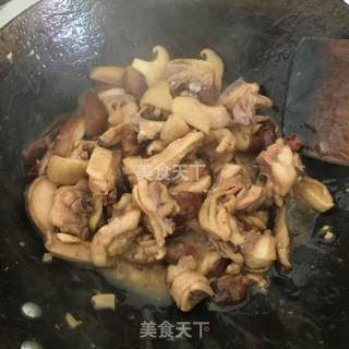 香菇炒清远鸡的做法步骤：13