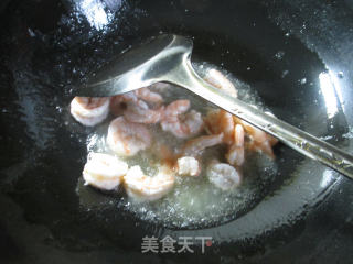 虾仁青菜炒饭的做法步骤：3