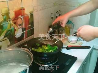 青椒炒鸡脯肉的做法步骤：10