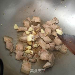 尖椒回锅肉的做法步骤：3