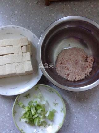 麻婆豆腐的做法步骤：1