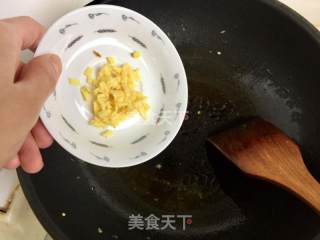 韭菜木耳炒豆干的做法步骤：4